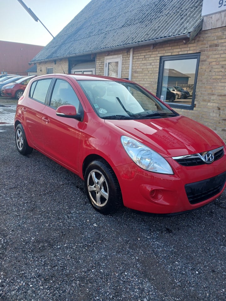 Hyundai i20 1,25 Comfort 5d