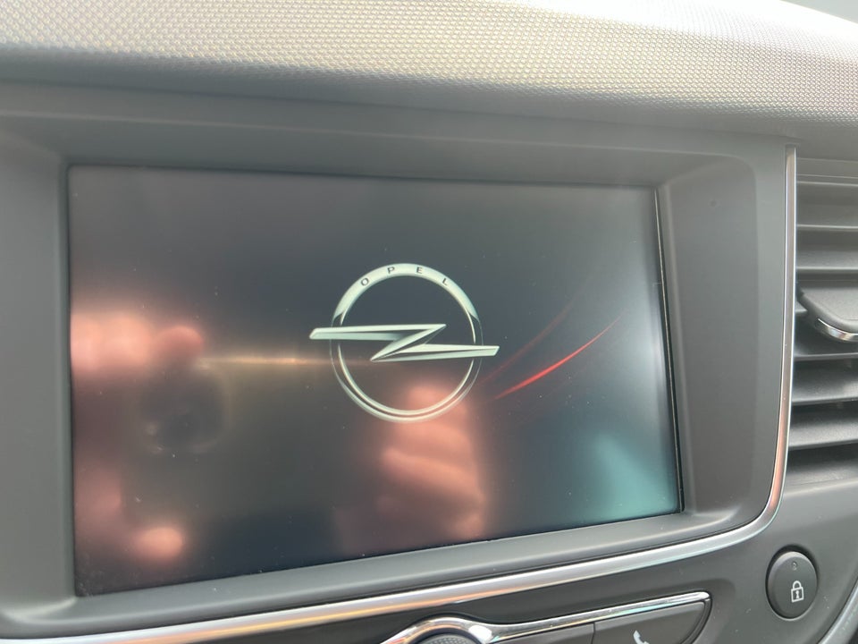 Opel Crossland 1,2 First Edition 5d