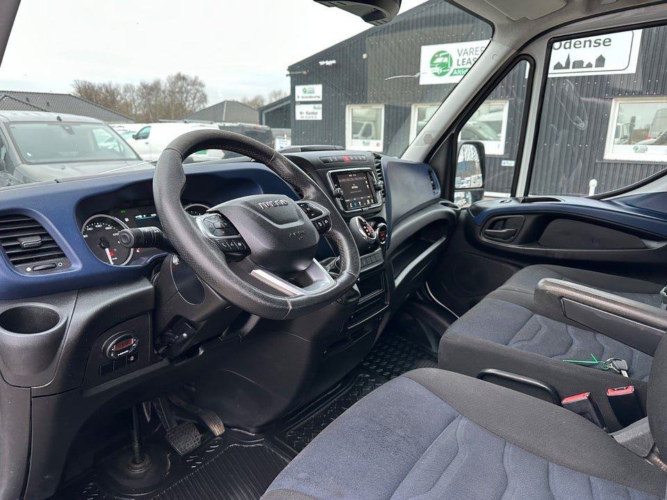 Iveco Daily 2,3 35C12 12m³ Van AG8