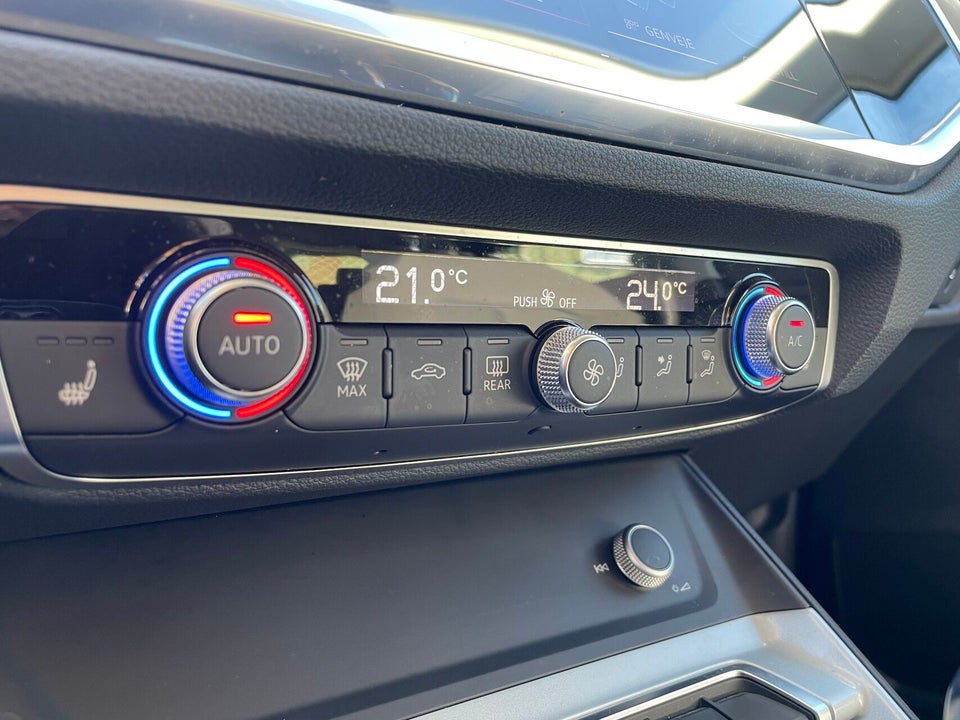 Audi Q3 35 TFSi Advanced Prestige S-tr. 5d