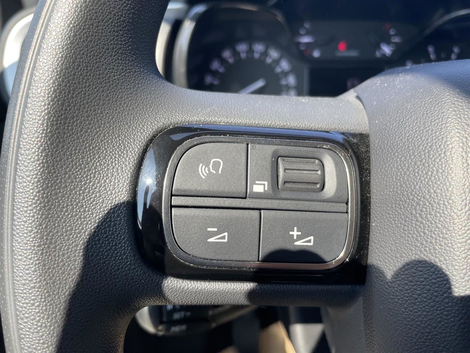 Citroën C3 1,2 PureTech 83 Iconic 5d