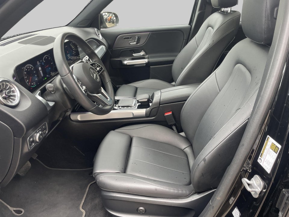 Mercedes EQB300 4Matic 7prs 5d