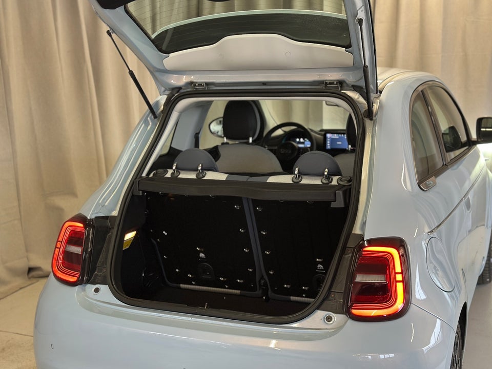 Fiat 500e 42 Icon Plus+ 3d