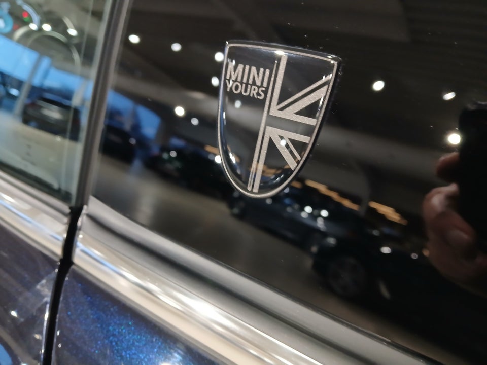 MINI Cooper SE Yours Trim 3d