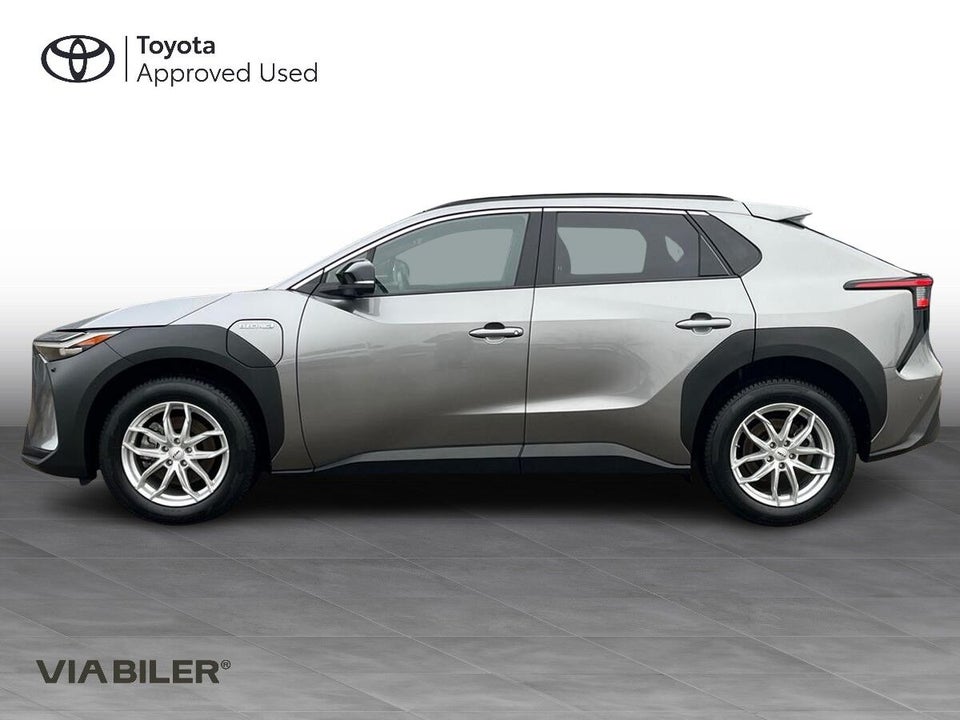 Toyota bZ4X Executive AWD 5d