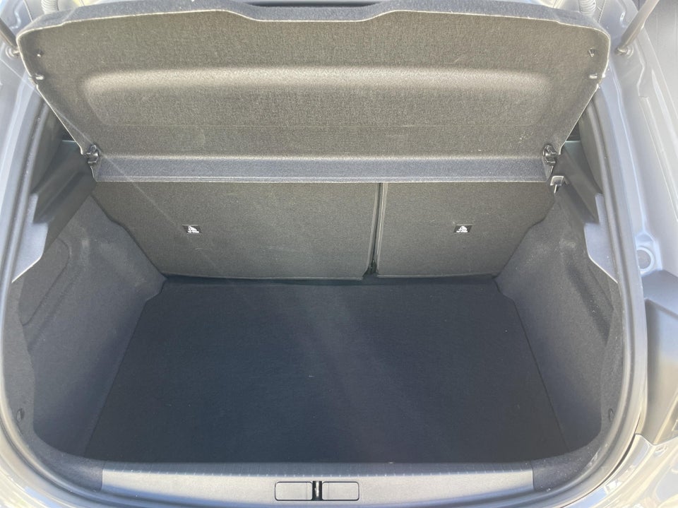 Peugeot e-208 54 GT 5d