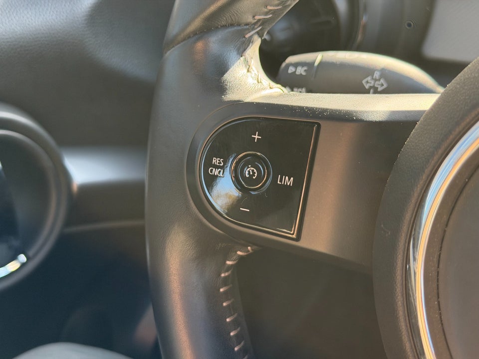 MINI Cooper SE Maximise 3d