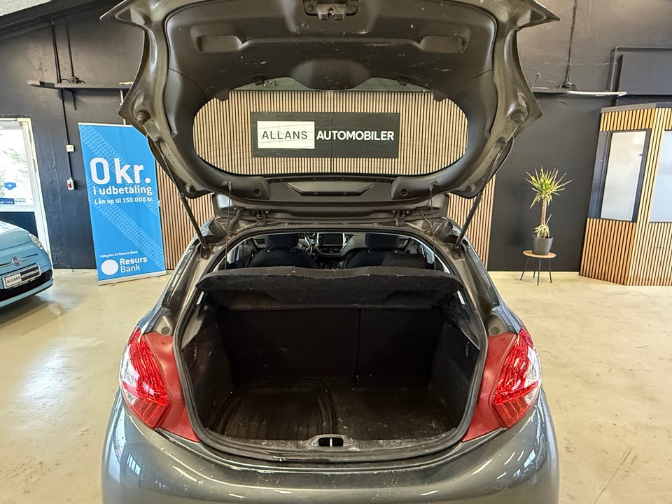 Peugeot 208 1,6 e-HDi 92 Active 5d