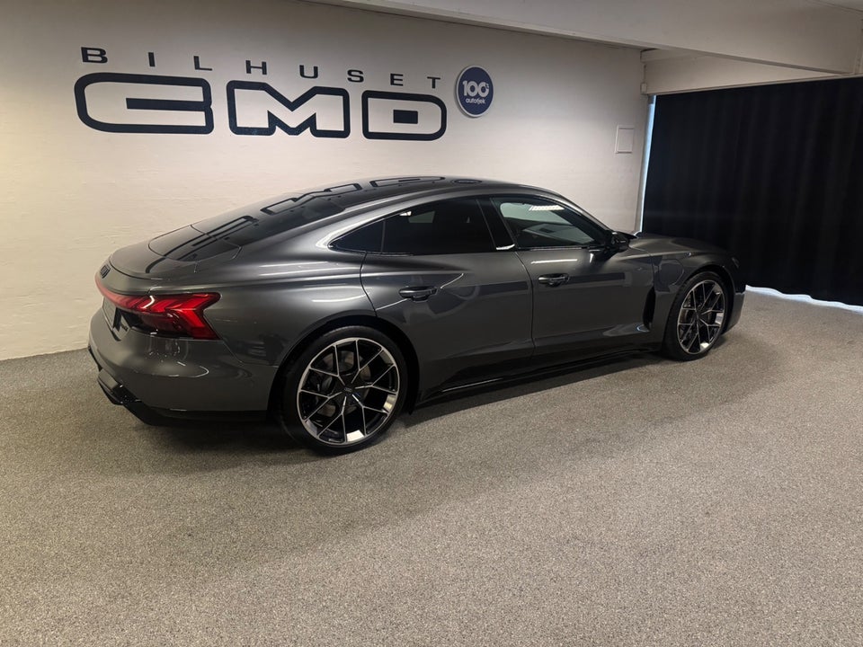 Audi RS e-tron GT quattro 4d