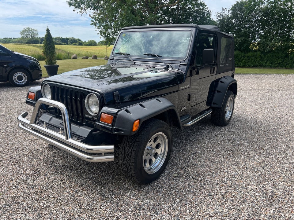 Jeep Wrangler 2,5  3d