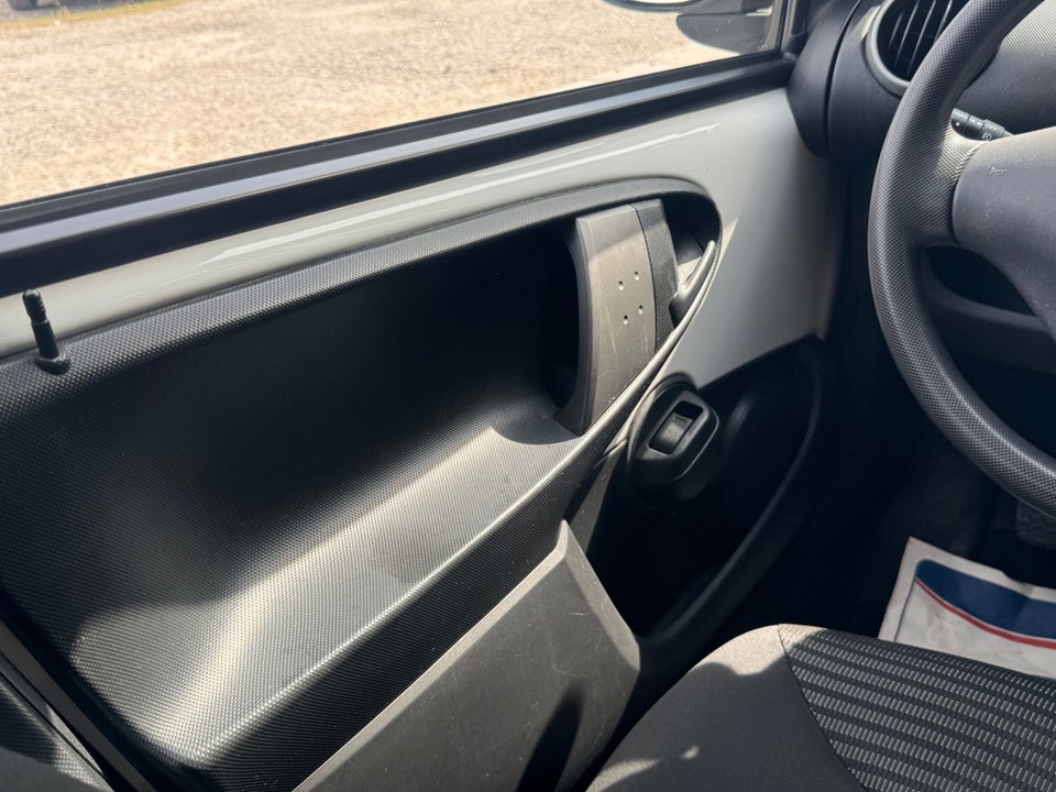 Peugeot 107 1,0 Active 5d