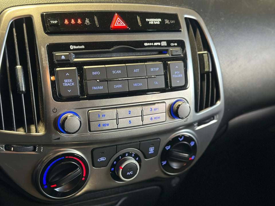 Hyundai i20 1,25 Classic XTR 5d