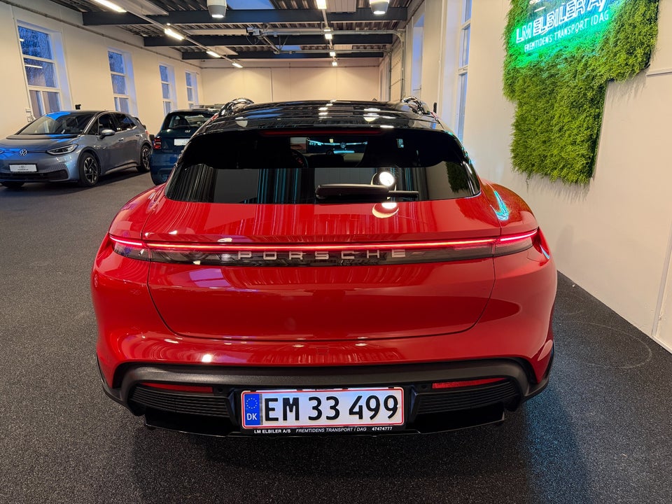 Porsche Taycan 4 Performance+ Cross Turismo 5d