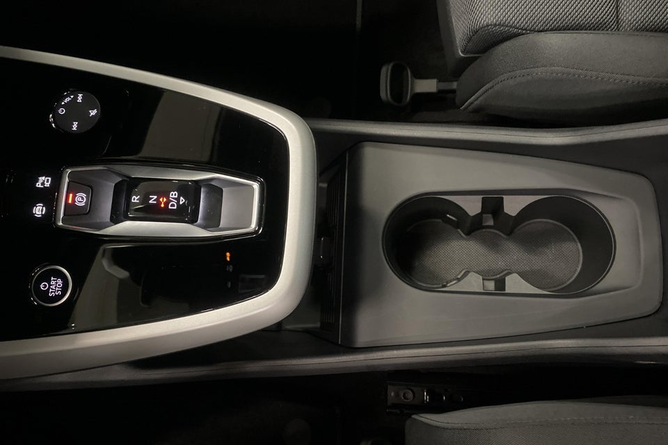 Audi Q4 e-tron 45 Progress 5d