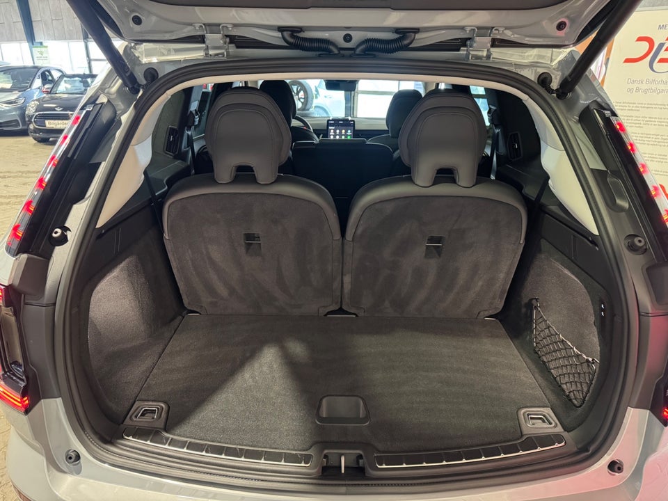 Volvo EX90 Plus 7prs 5d