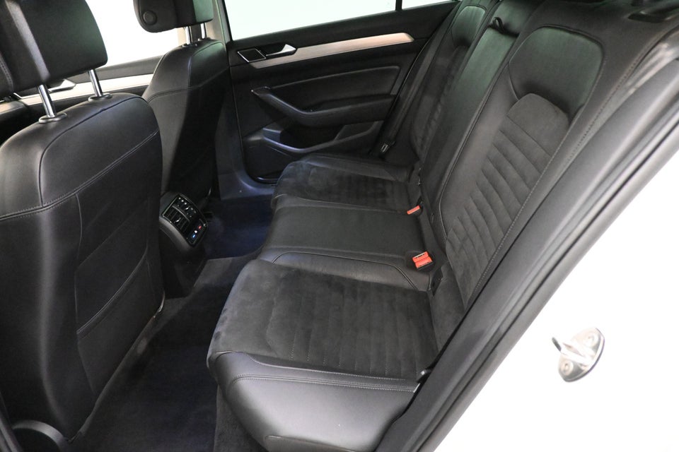 VW Passat 2,0 TDi 150 Highline DSG 4d