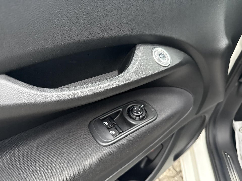 Fiat 500e 42 Icon 3+1 4d