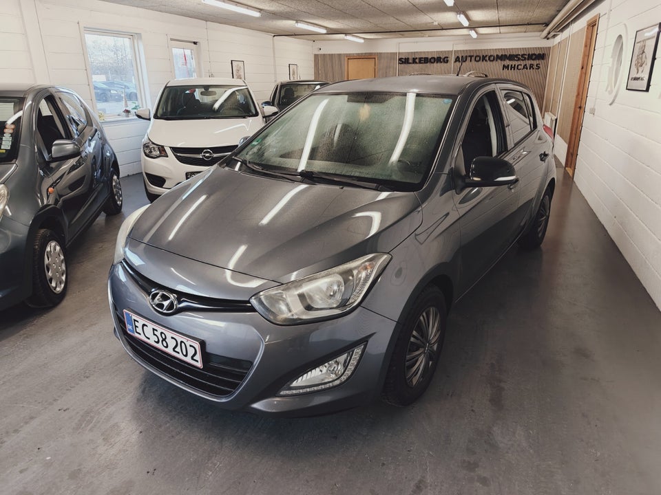 Hyundai i20 1,25 Comfort 5d