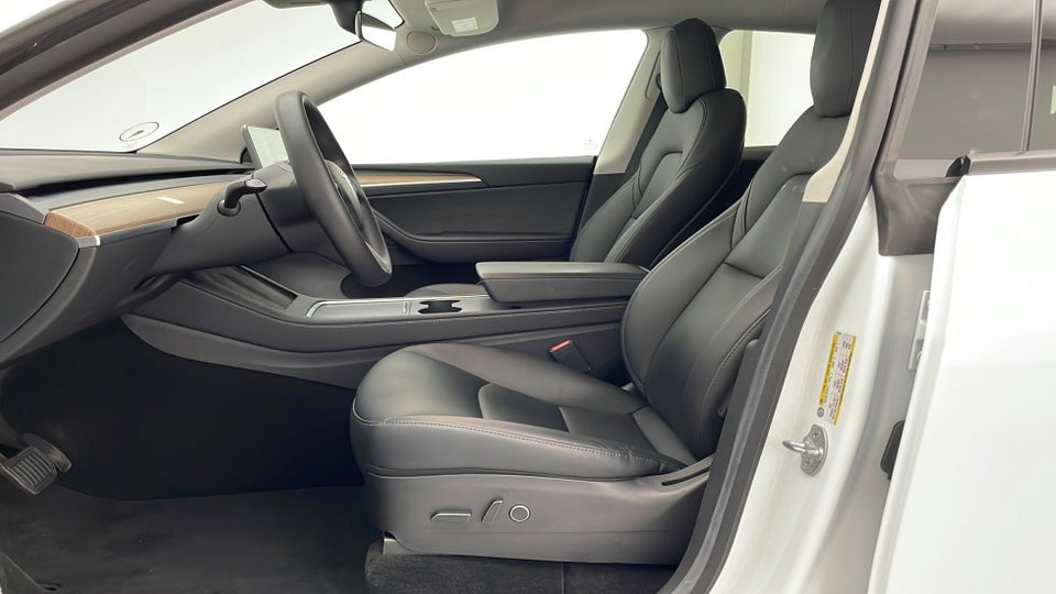 Tesla Model Y Long Range AWD 5d