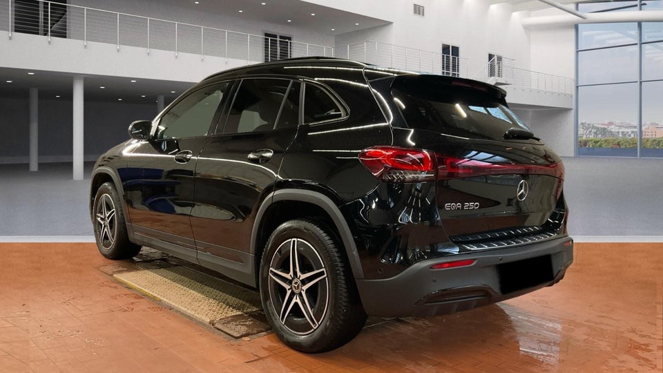 Mercedes EQA250 AMG Line 5d