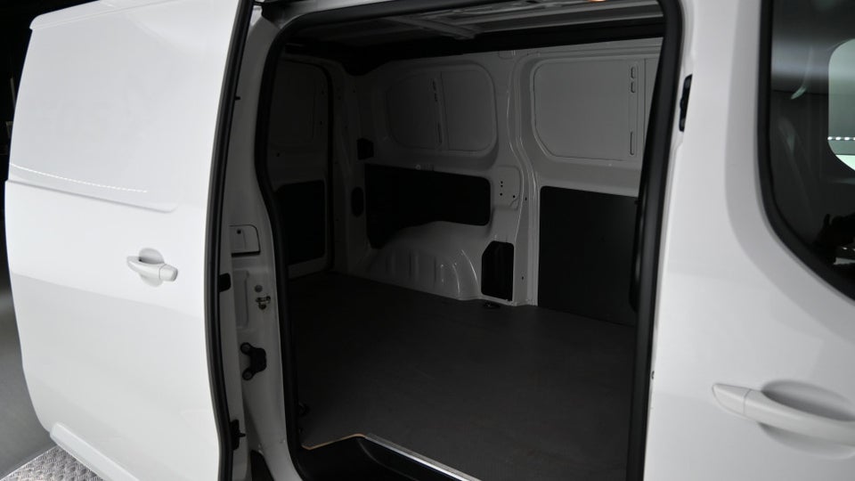 Peugeot e-Expert 50 L2 Premium Van