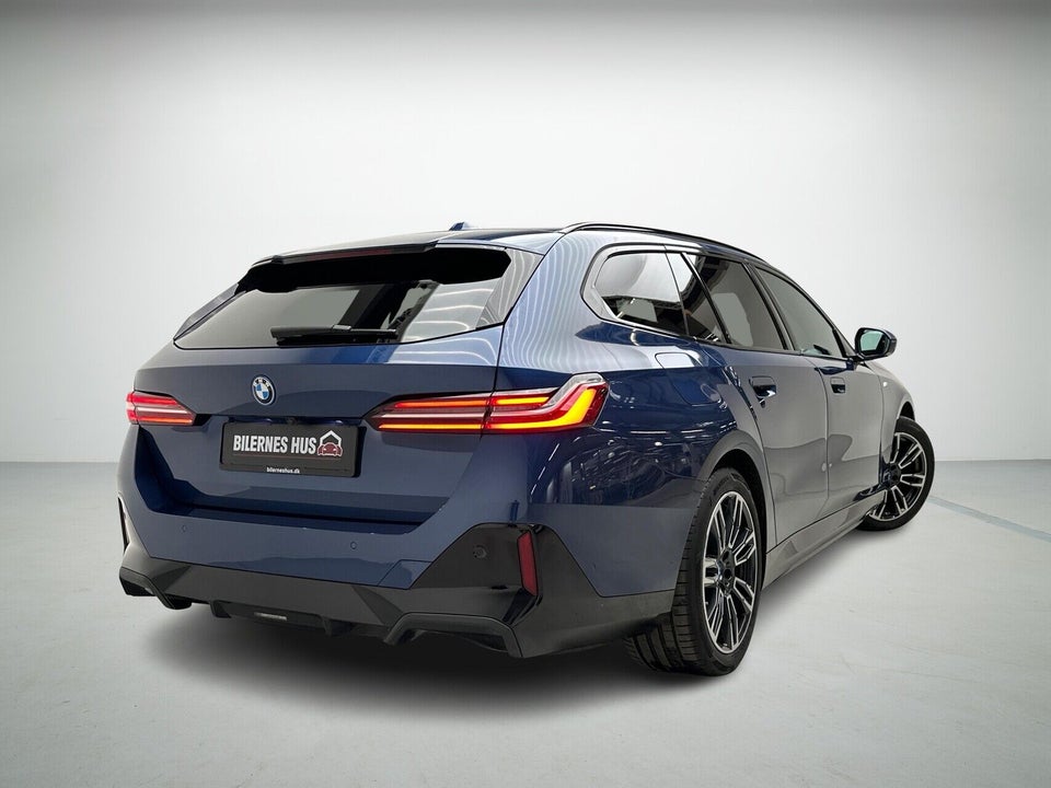 BMW i5 eDrive40 Touring Fully Charged M-Sport 5d
