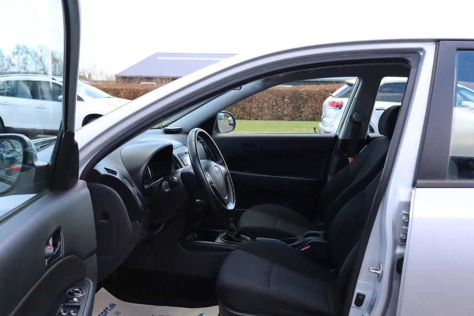 Hyundai i30 1,6 CVVT Comfort 5d