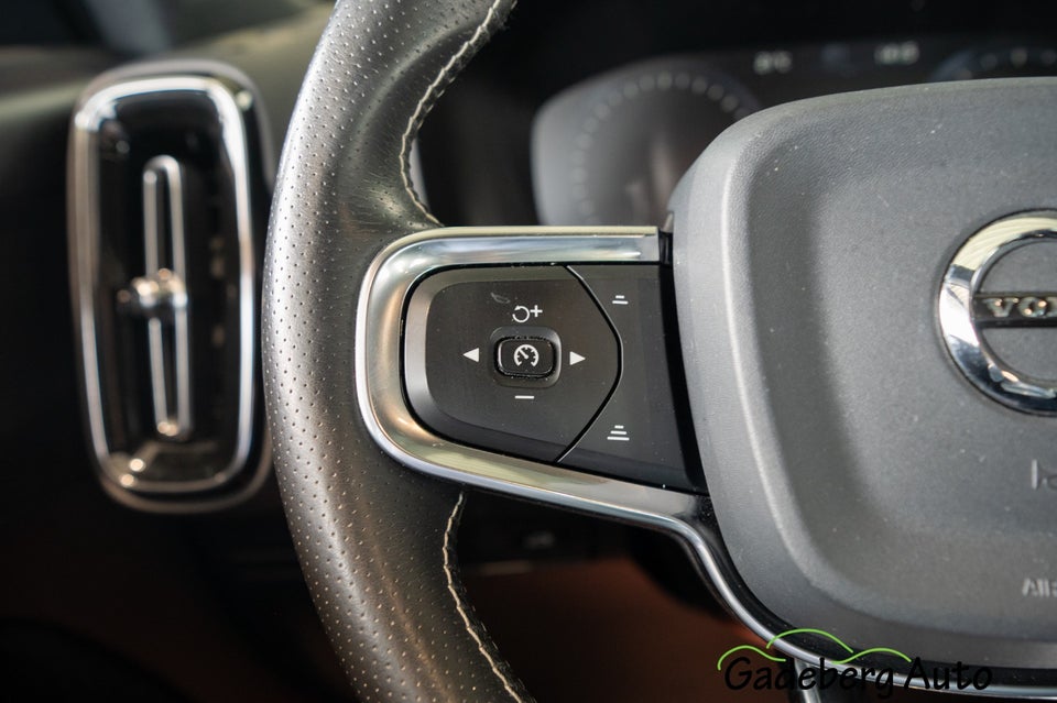Volvo XC40 1,5 T3 163 R-Design aut. 5d
