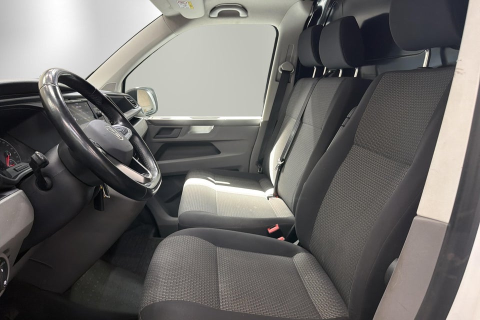 VW Transporter 2,0 TDi 150 Kassevogn DSG kort