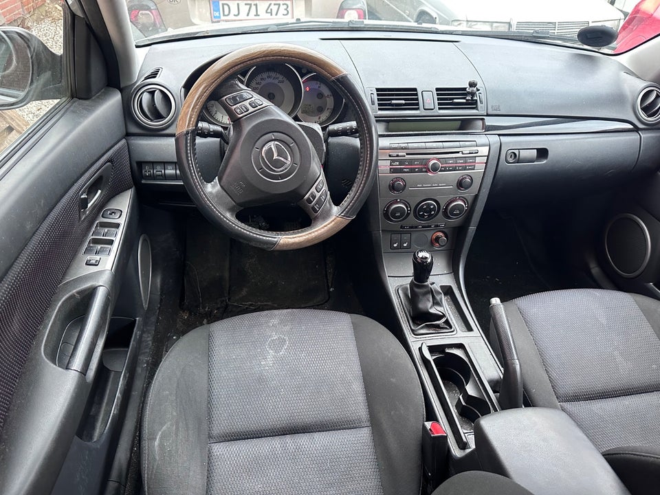 Mazda 3 2,0 Sport 5d