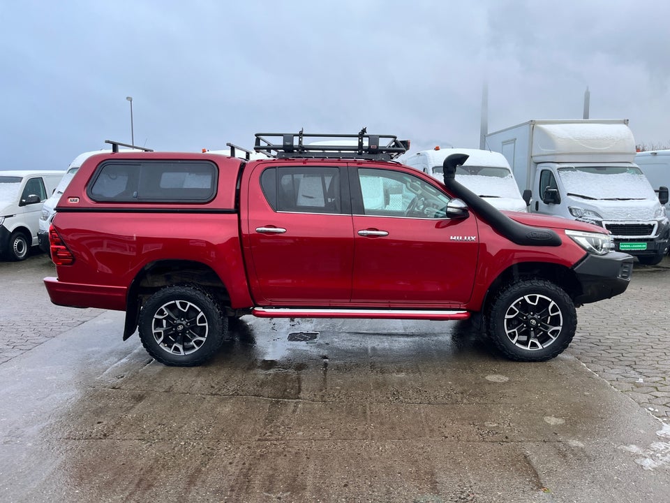 Toyota HiLux 2,4 D-4D 150 T2 Db.Kab 4x4 4d