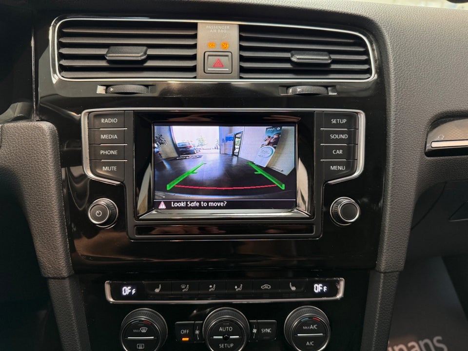 VW Golf VII 1,4 TSi 122 Highline Variant BMT 5d
