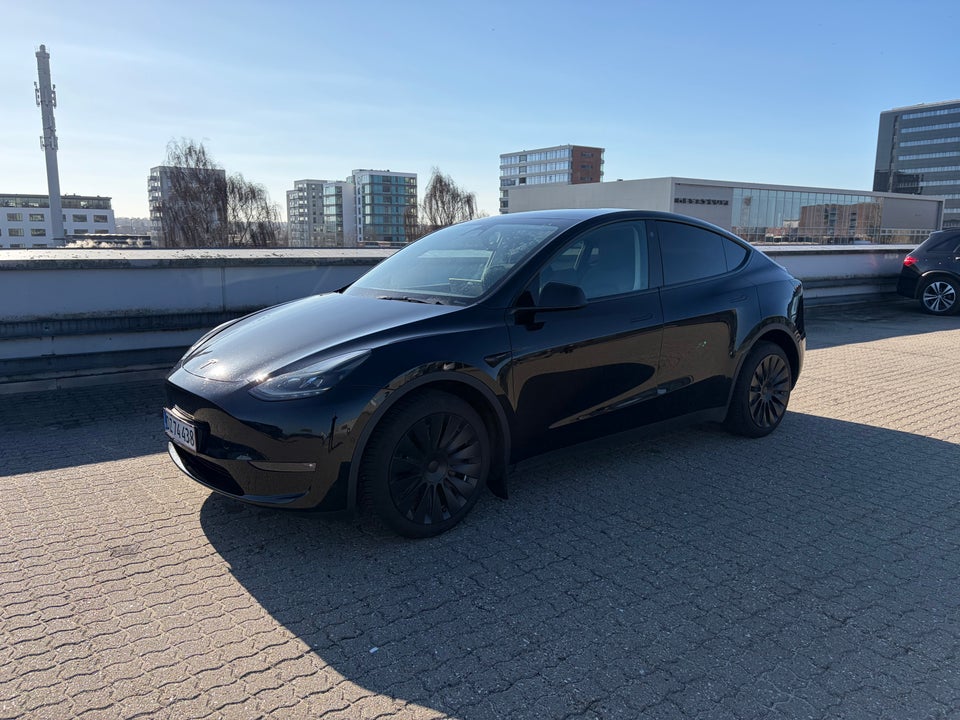 Tesla Model Y Long Range AWD 5d