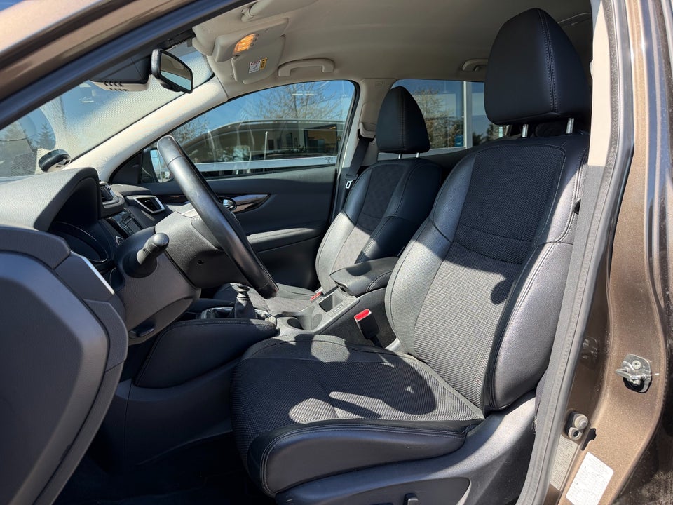Nissan Qashqai 1,2 Dig-T 115 N-Connecta 5d