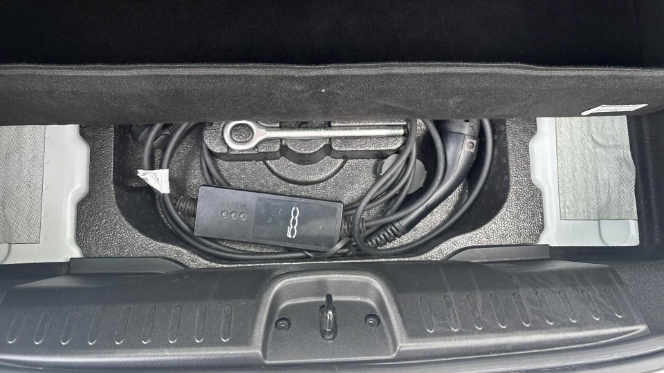 Fiat 500e 24 Action 3d