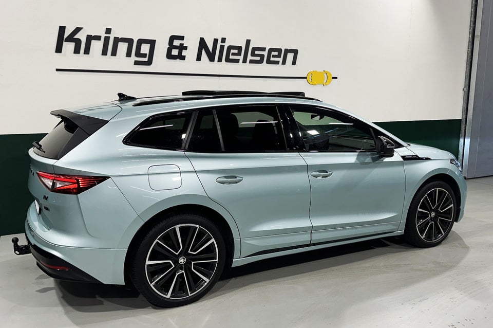 Skoda Enyaq 80x iV Founders Edition 5d