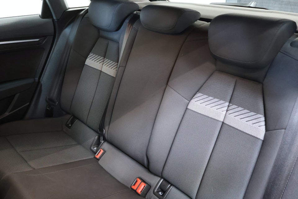 Audi A3 40 TFSi e Sportback S-tr. 5d