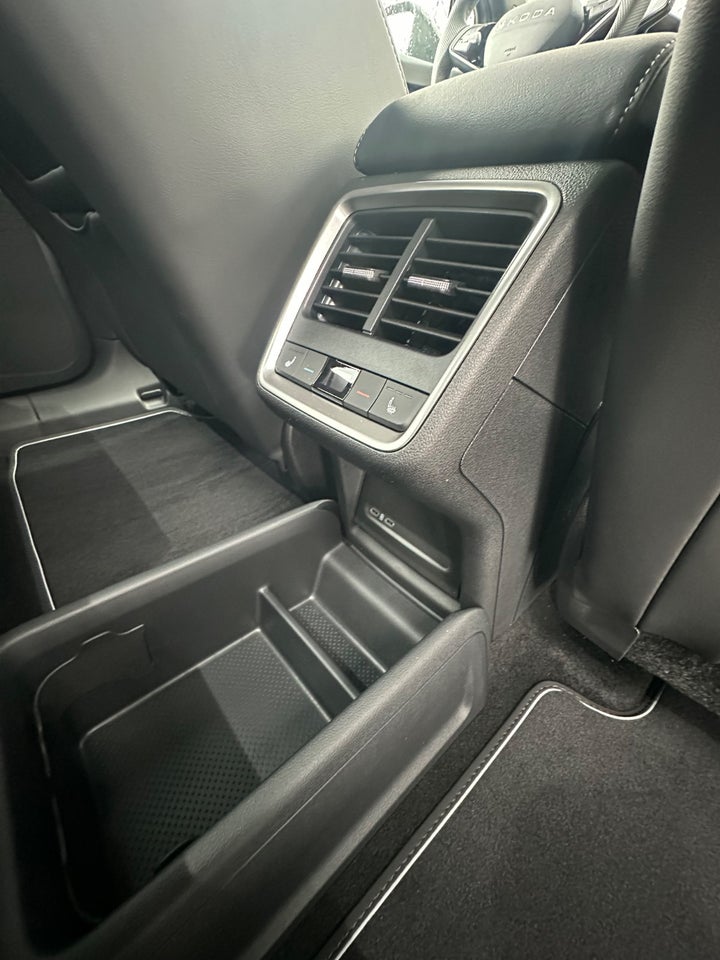 Skoda Enyaq 85 iV Sportline Maxx 5d