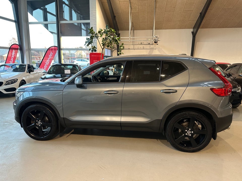 Volvo XC40 2,0 D4 190 Momentum aut. AWD 5d