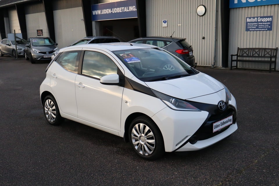 Toyota Aygo 1,0 VVT-i x-clusiv 5d