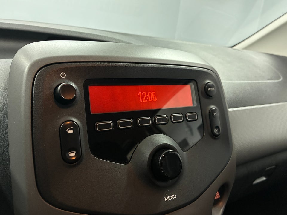 Peugeot 108 1,0 e-VTi 72 Active 5d
