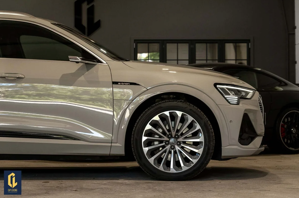 Audi e-tron 55 quattro 5d