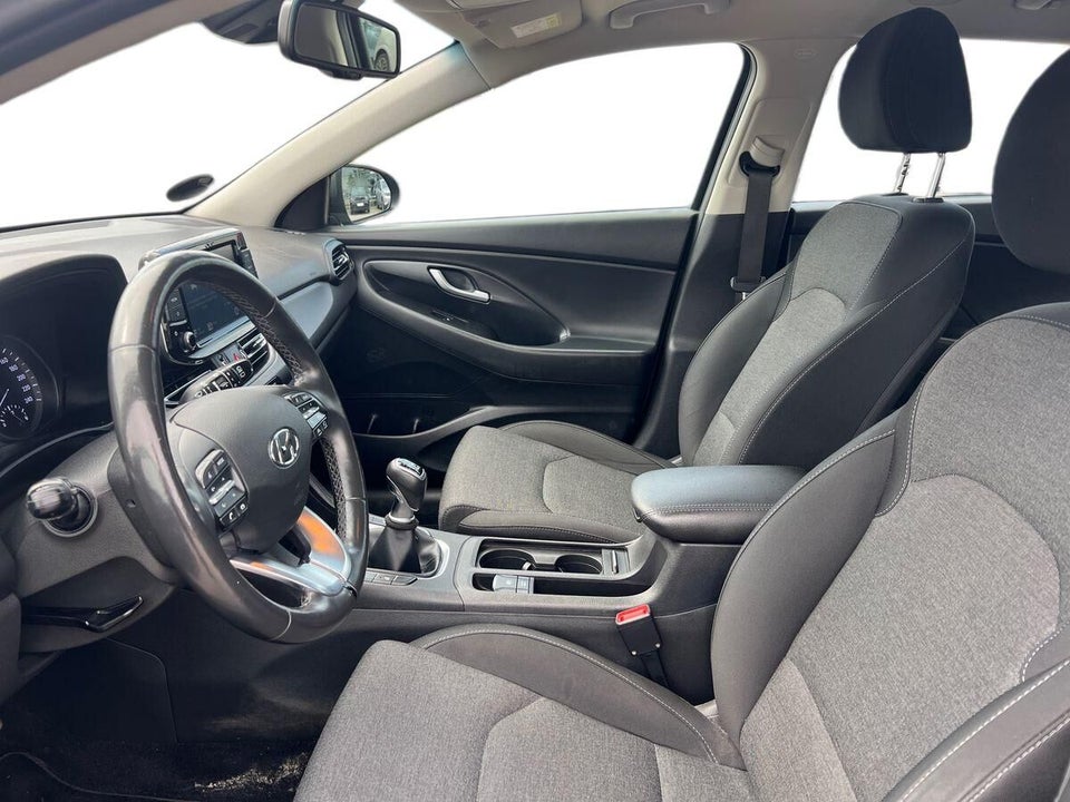 Hyundai i30 1,0 T-GDi Essential stc. 5d
