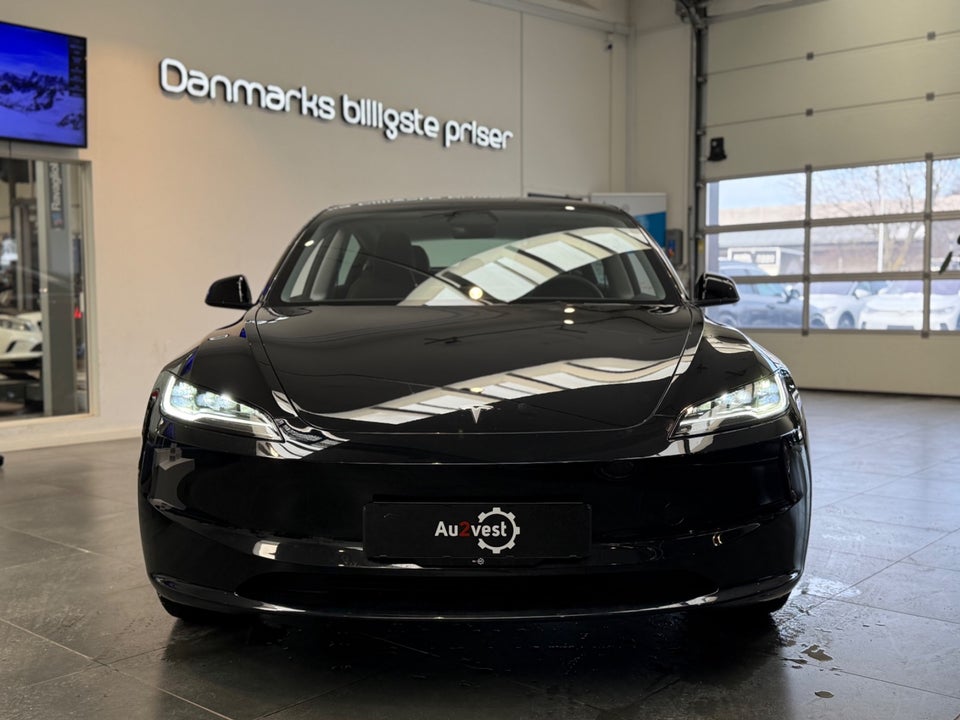 Tesla Model 3 RWD 4d