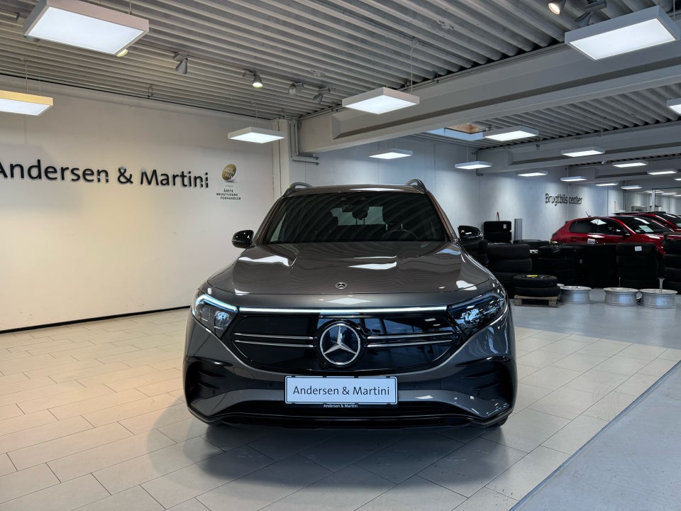Mercedes EQB300 AMG Line 4Matic 5d
