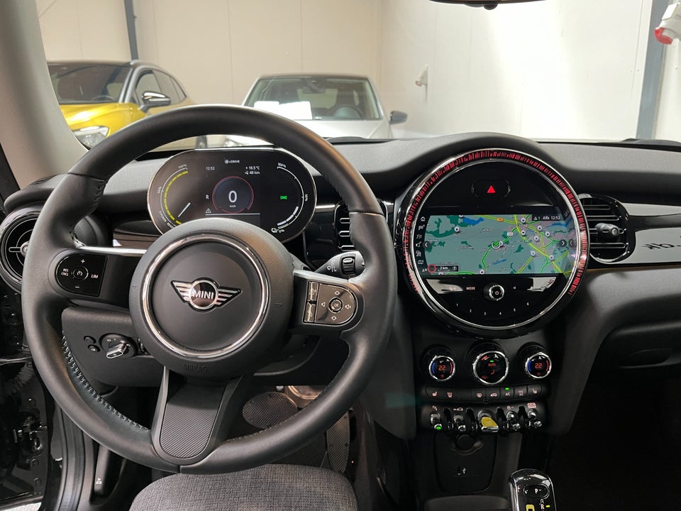 MINI Cooper SE Classic Trim 3d