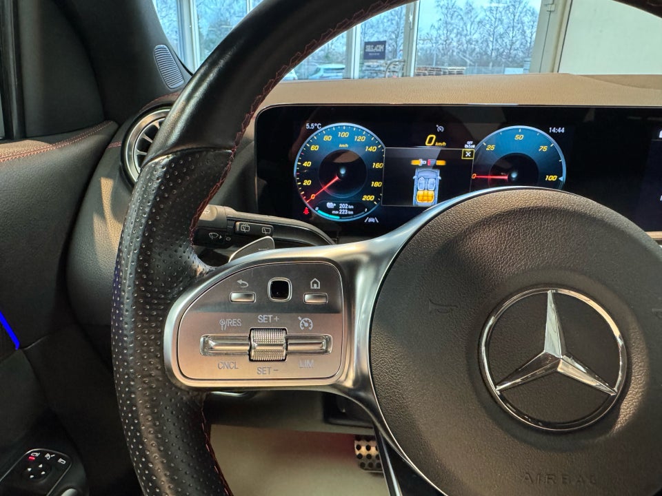 Mercedes EQA250 AMG Line 5d