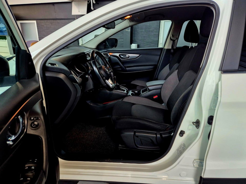 Nissan Qashqai 1,5 dCi 115 N-Connecta DCT 5d