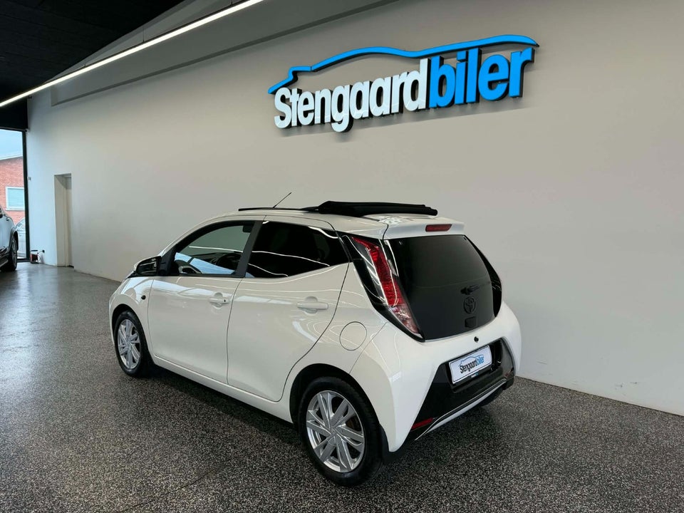 Toyota Aygo 1,0 VVT-i x-sky 5d