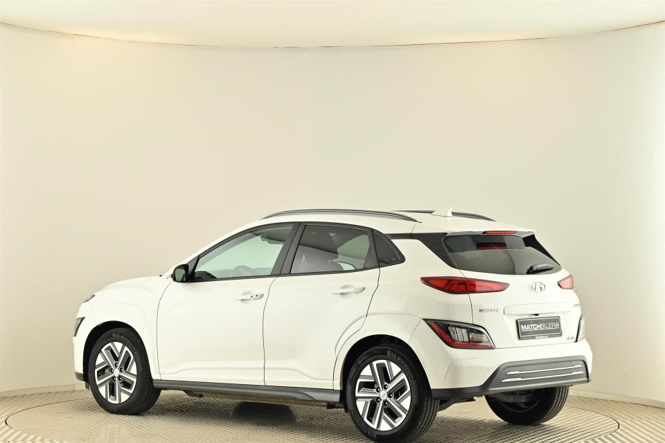 Hyundai Kona 64 EV Essential 5d